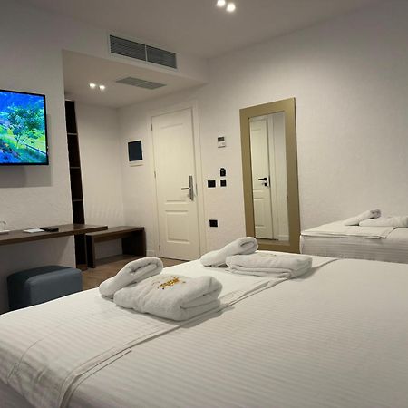 The Queen'S Lion Premium Hotel Saranda Dış mekan fotoğraf
