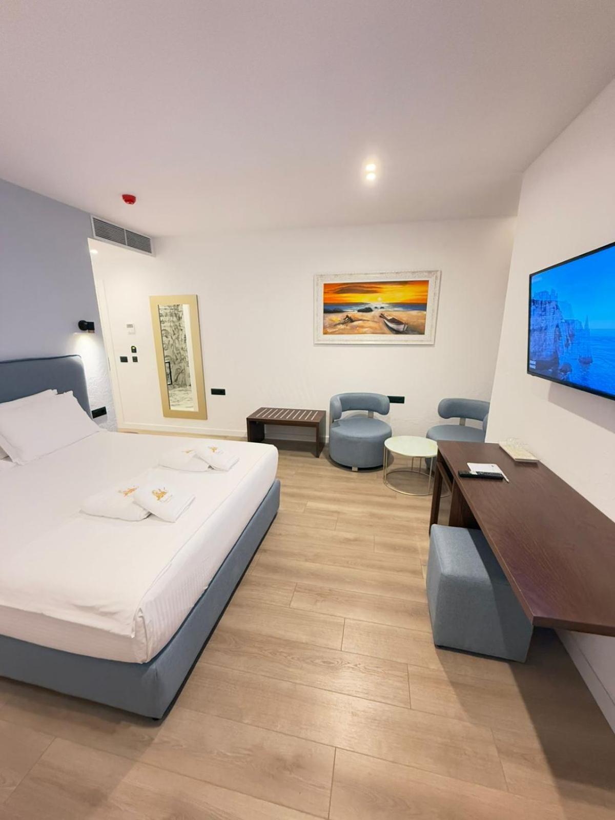 The Queen'S Lion Premium Hotel Saranda Dış mekan fotoğraf