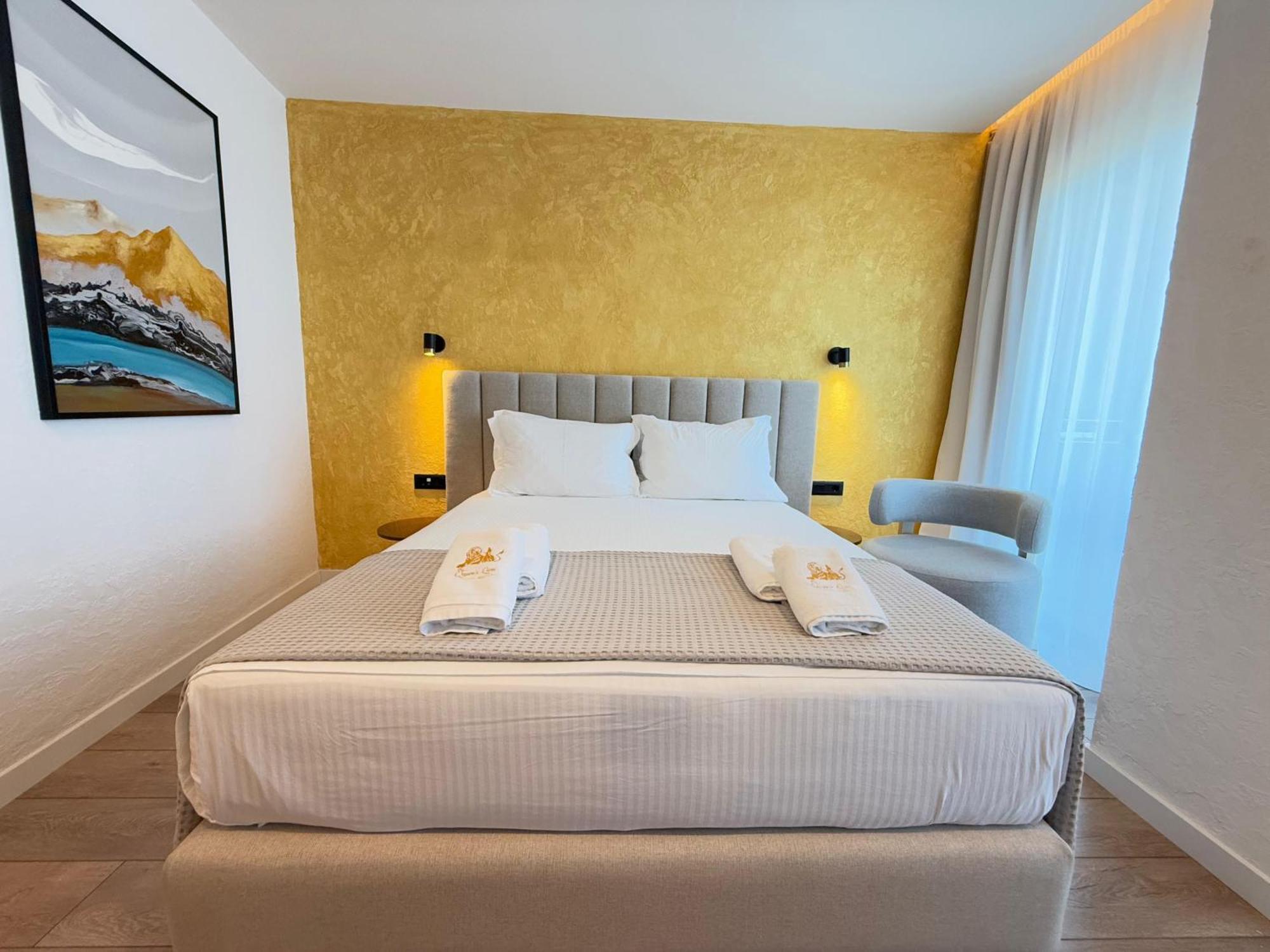 The Queen'S Lion Premium Hotel Saranda Dış mekan fotoğraf