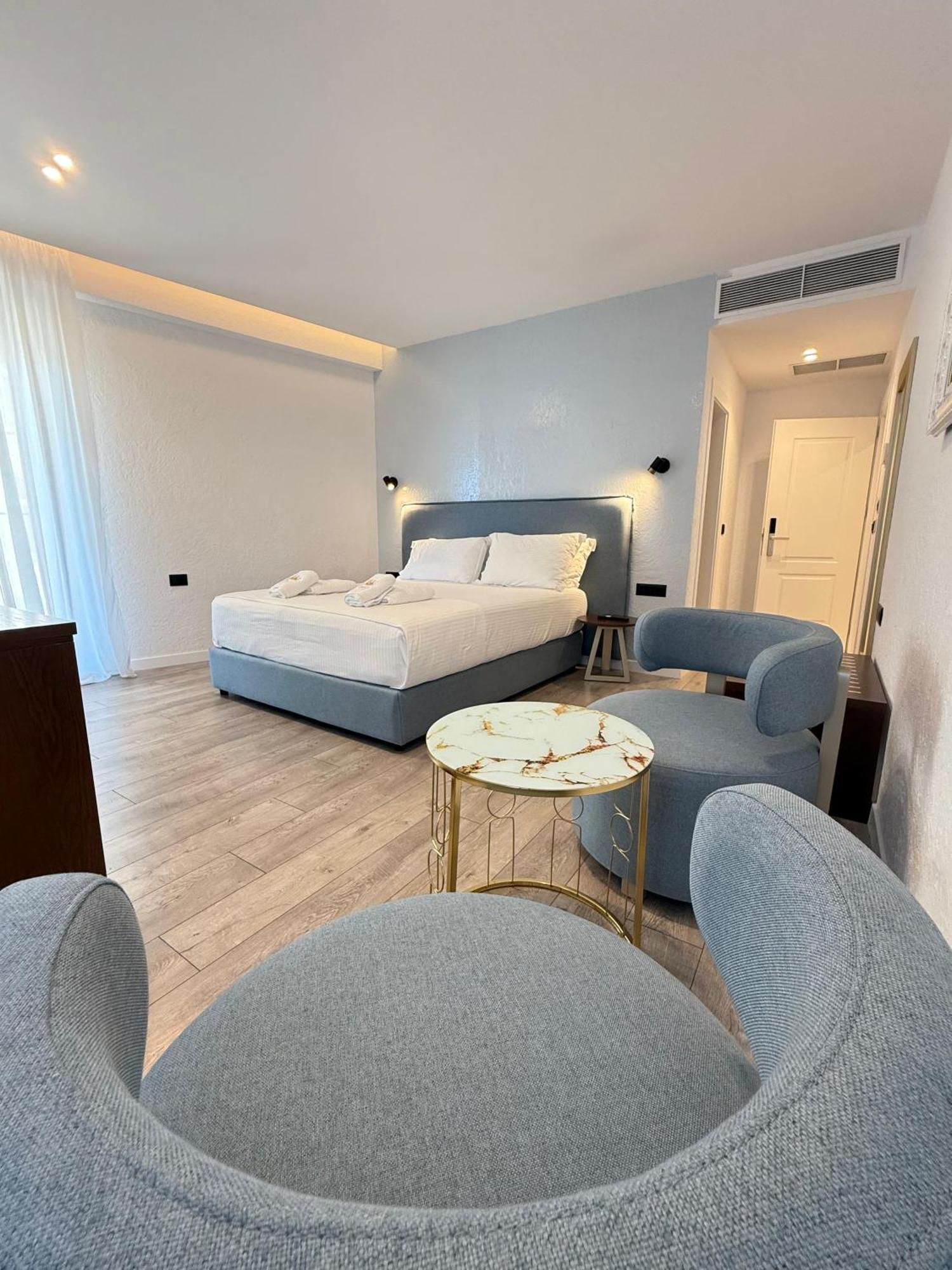 The Queen'S Lion Premium Hotel Saranda Dış mekan fotoğraf
